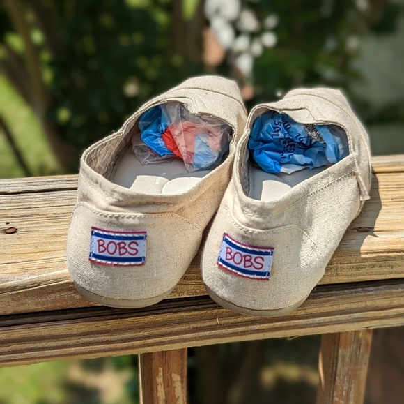 Khaki Bobs From Skechers w/memory foam - Picture 2 of 3